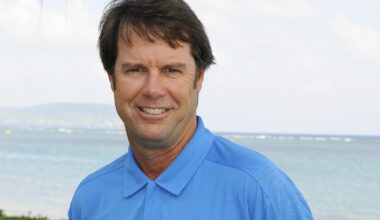 Paul Azinger selected to receive the PGA Tour's Payne Stewart Award