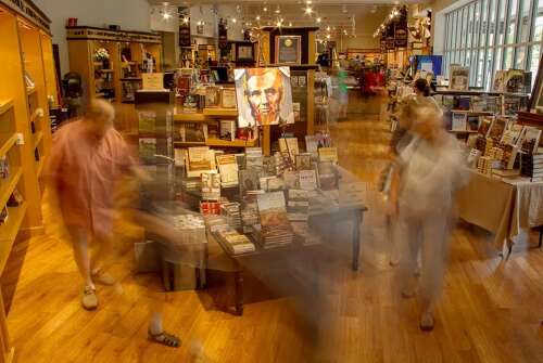 Park gift shops could remove books on slavery and the Civil War