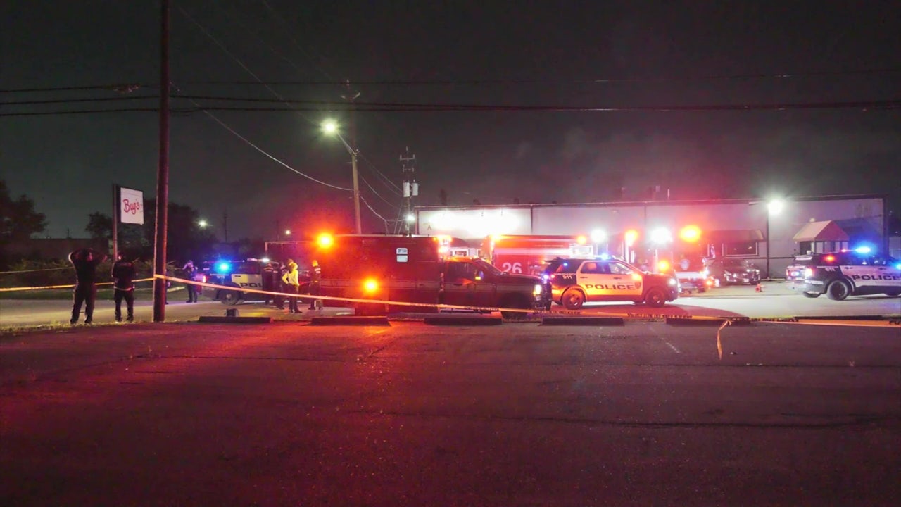 Houston drive-by shooting outside Bug's bar on Dixie Drive leaves 2 dead, 5 injured