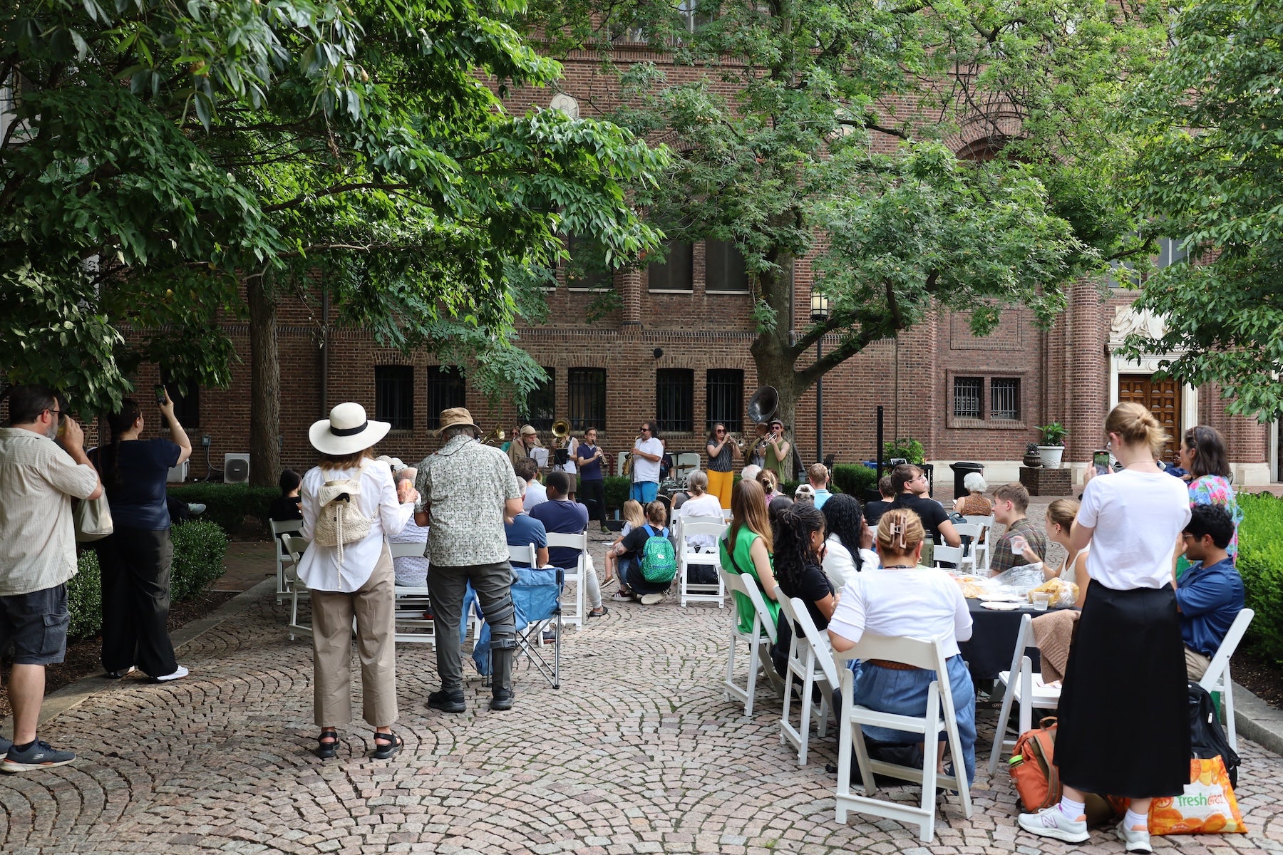Garden Jam crowd