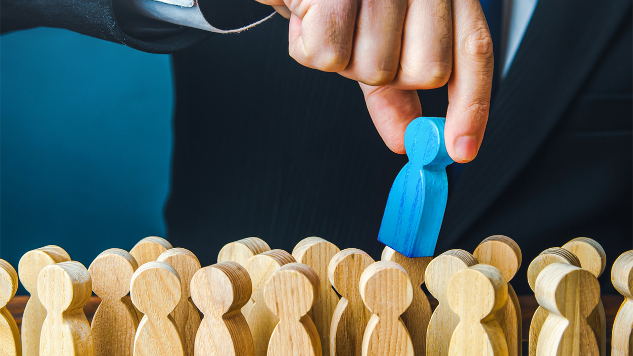 Uncertainty halts motion in the labor market