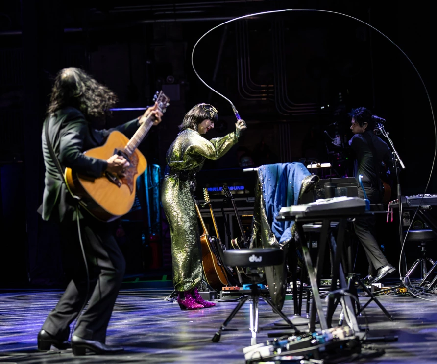 Yeah Yeah Yeahs at Beacon Theatre
