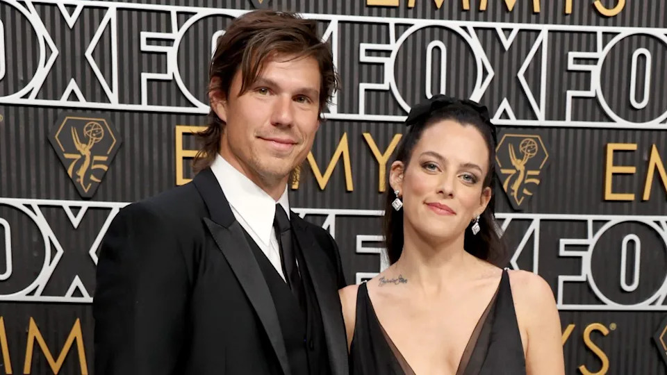 LOS ANGELES, CALIFORNIA - JANUARY 15: (L-R) Ben Smith-Petersen and Riley Keough attend the 75th Primetime Emmy Awards at Peacock Theater on January 15, 2024 in Los Angeles, California. 
