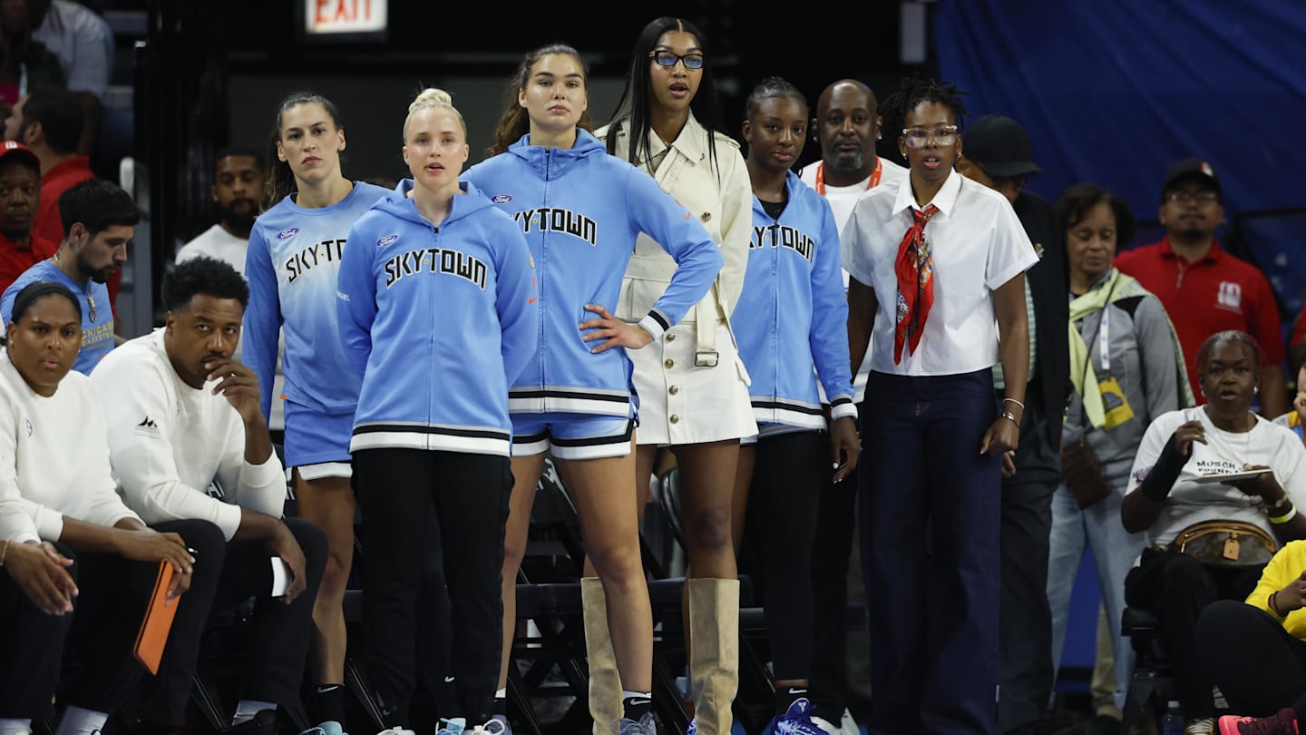 Chicago Sky to Face Phoenix Mercury Without Young Star