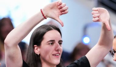 Caitlin Clark sits as Dallas Wings pull off upset vs. Indiana Fever