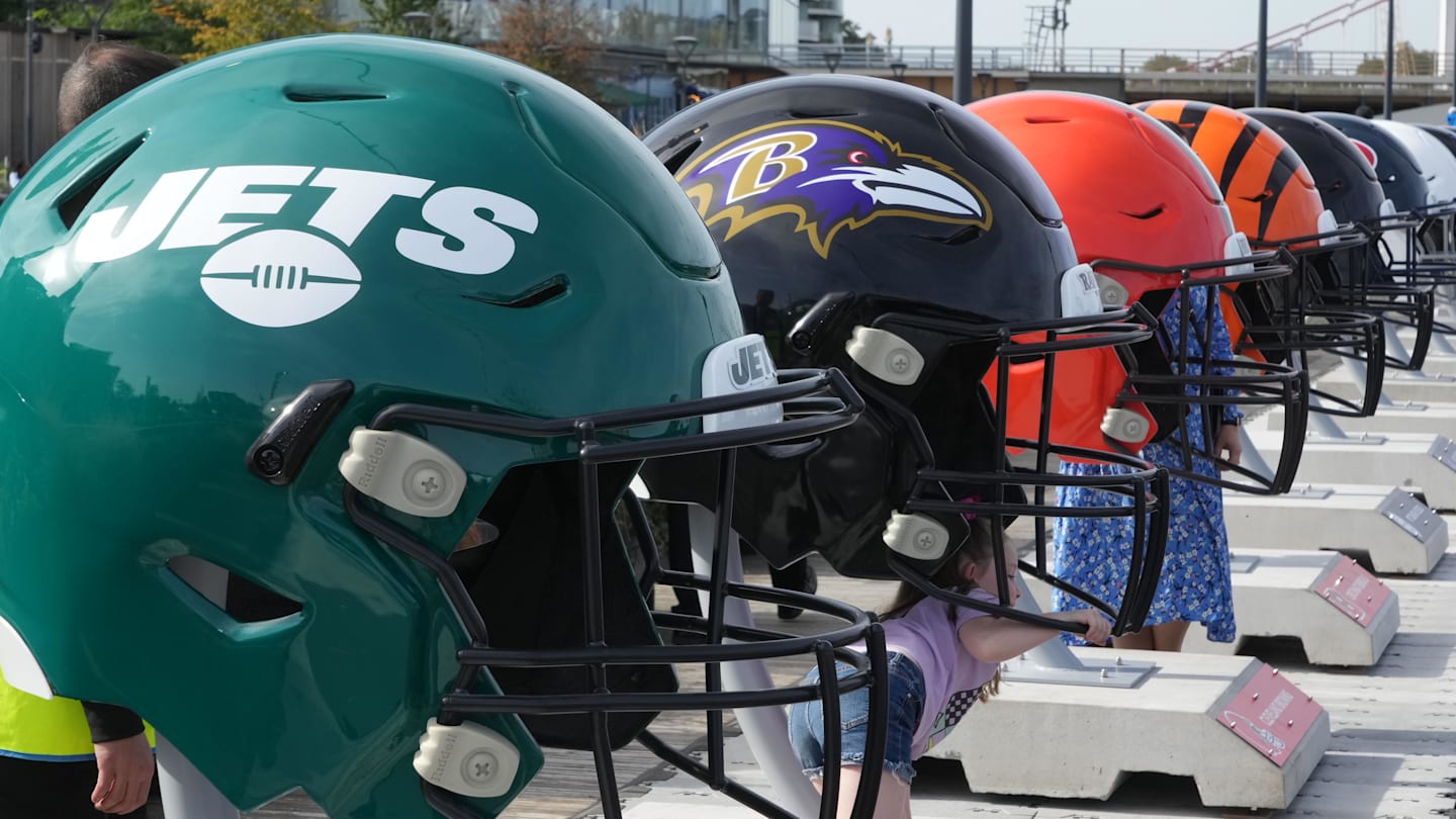 Jets WR Is Playing Himself Off NY's Roster