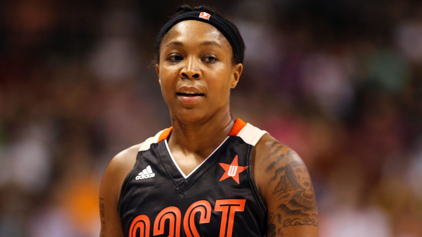 Looking Back At Cappie Pondexter's 15-Assist Game With Phoenix