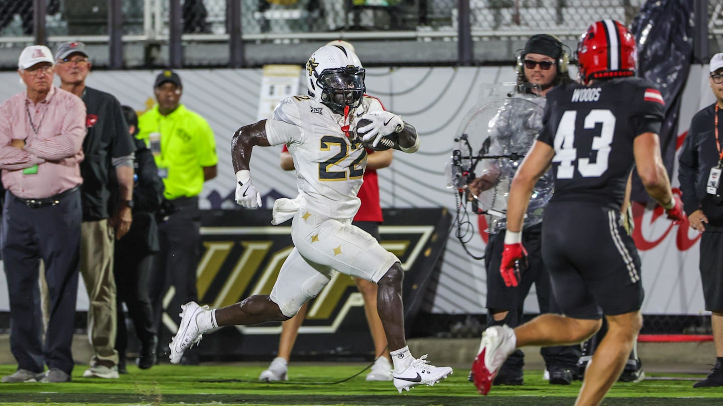 UCF Knights Overcome Miscues To Escape Jacksonville State