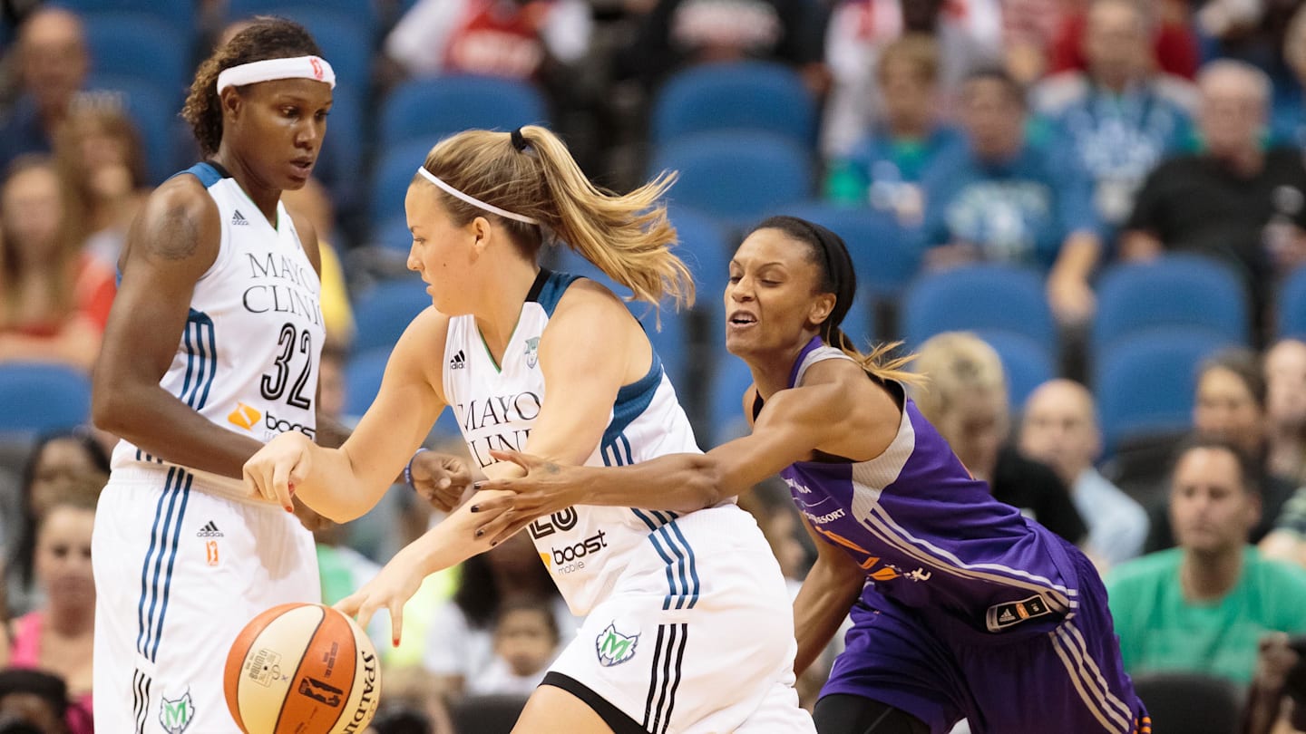 DeWanna Bonner Moves Into Elite Company on Steals Leaderboard