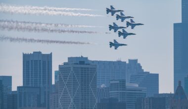 The Chicago Air And Water Show Returns This Weekend. Here's Everything You Need To Know