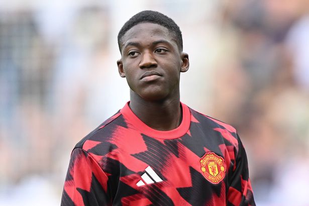 Kobbie Mainoo of Manchester United looks on ahead of  the Premier League match between Fulham and Manchester United at Craven Cottage