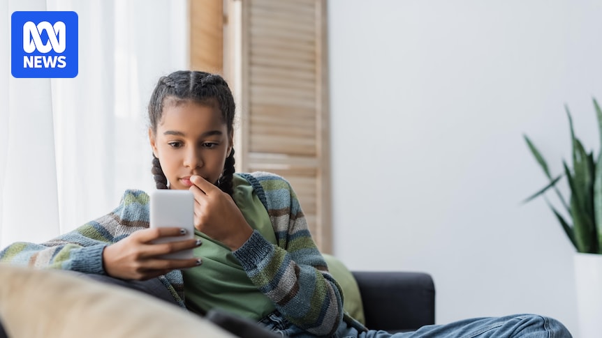 How parents and guardians can help kids reduce YouTube use before the ban