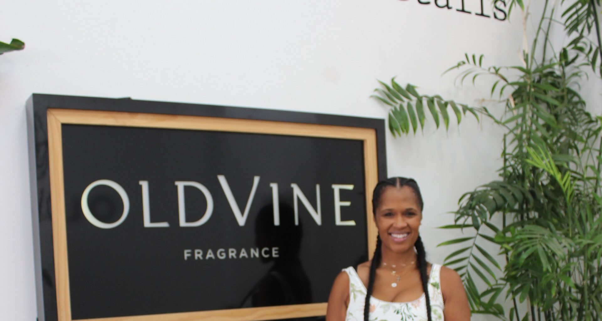 Itika Oldwine Creates Breath-Taking Floral Installations in Downtown L.A.