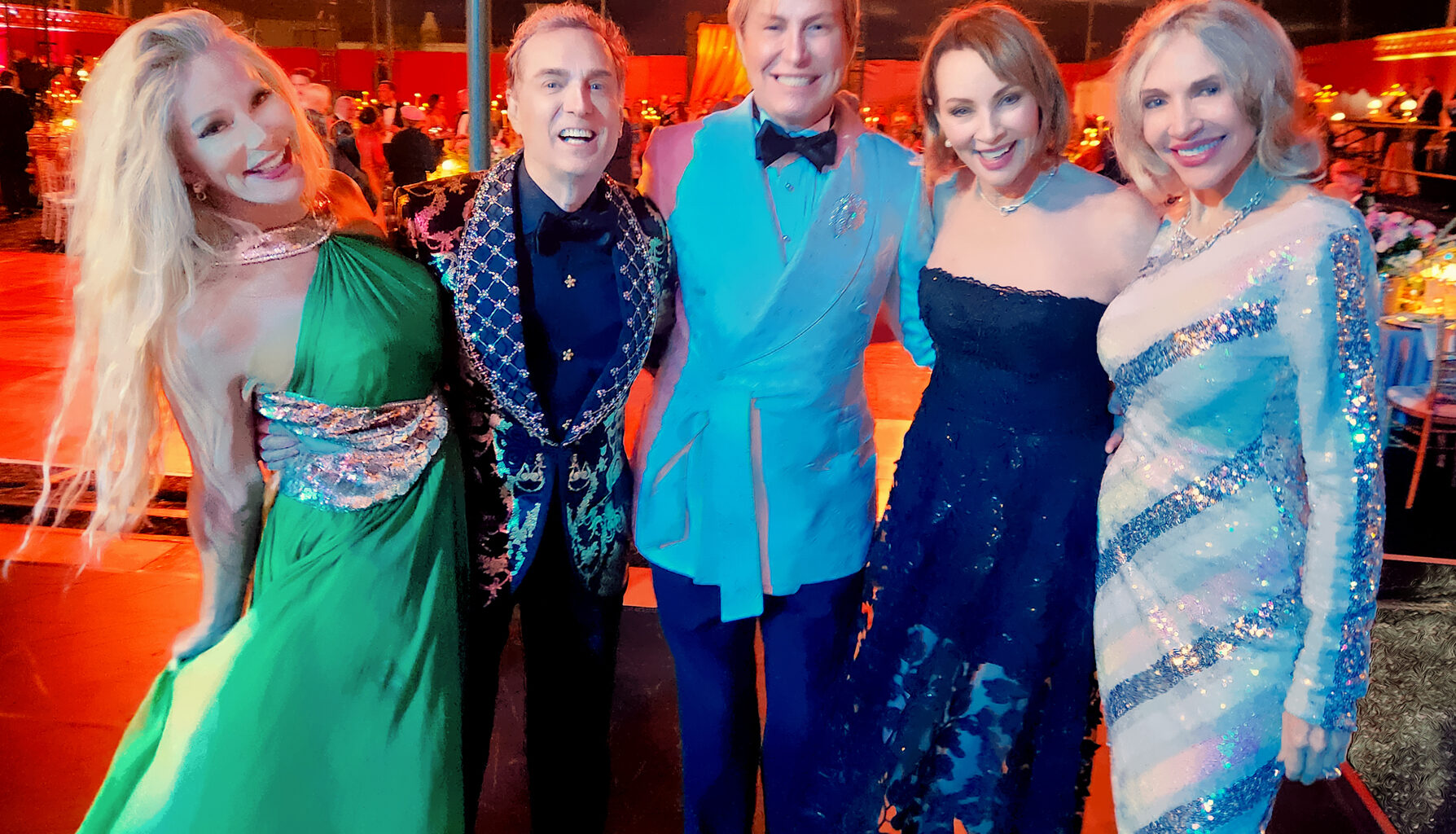 The Social Diary – The Best Jewel Ball ever, case ‘en pointe’