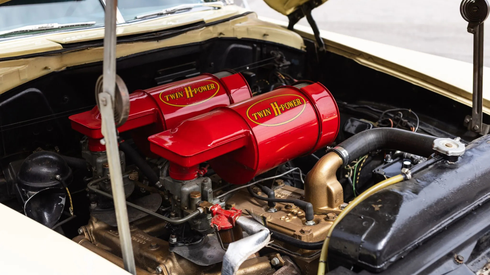 1952 Hudson Hornet Sedan - 308ci inline-six is equipped with a Twin H-Power dual-carburetor induction system