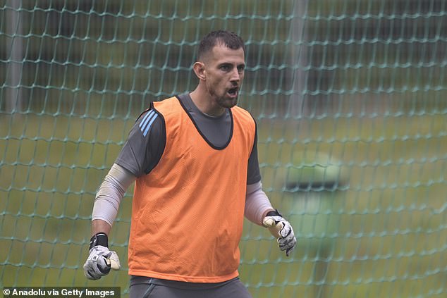 Fellow goalkeeper Martin Dubravka, 36, has finalised his transfer from Newcastle to Burnley