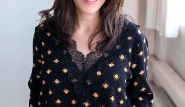 Emily Mendez (pictured), former psychotherapist in Indiana, said a steroid injection gave her symptoms of 'mania' within days