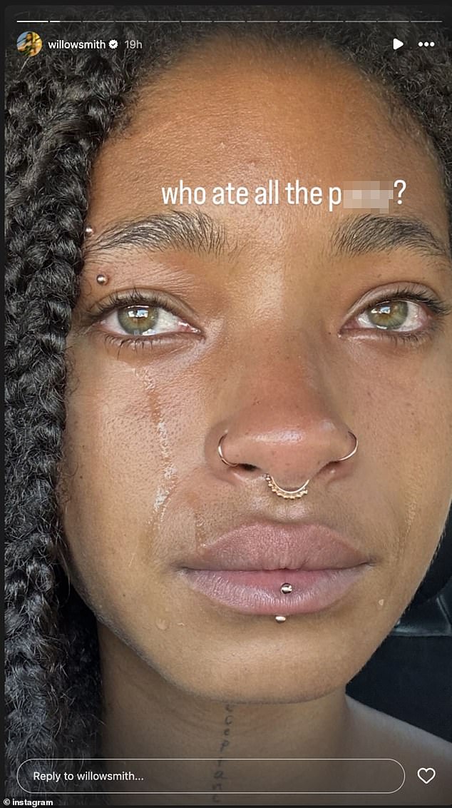 The singer, 24, uploaded the worrying selfie to her Instagram Story on Wednesday for her 11.5 million followers to see