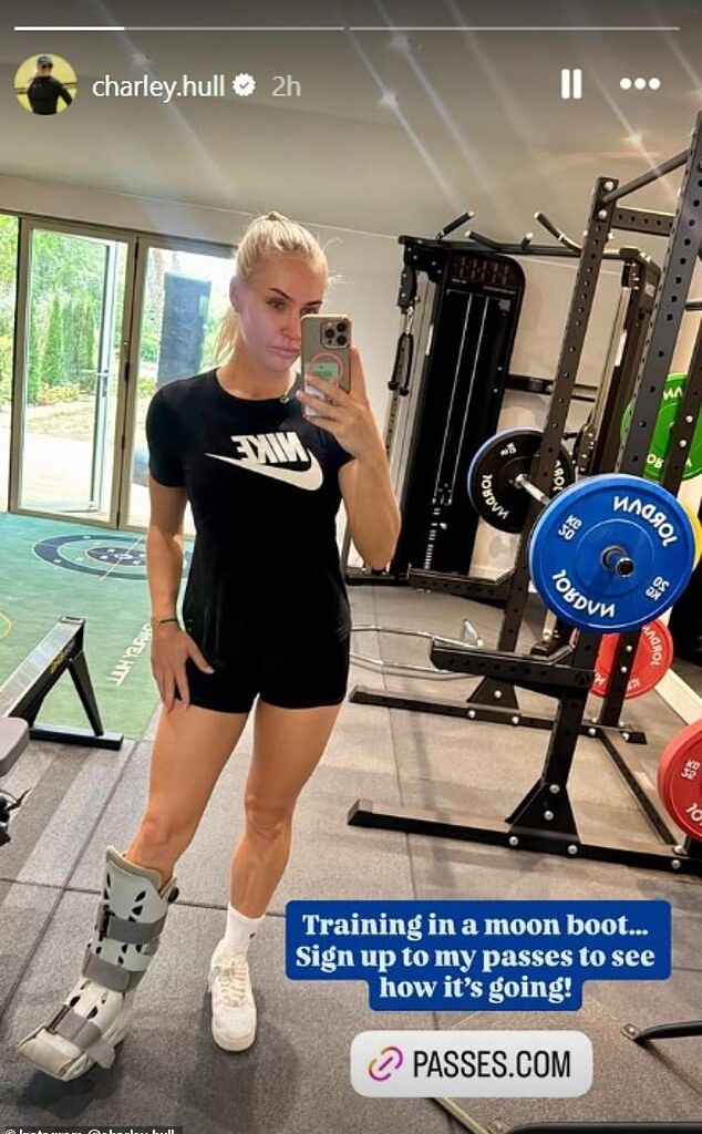 Charley Hull shared a picture of herself in a walking boot at the gym on Monday