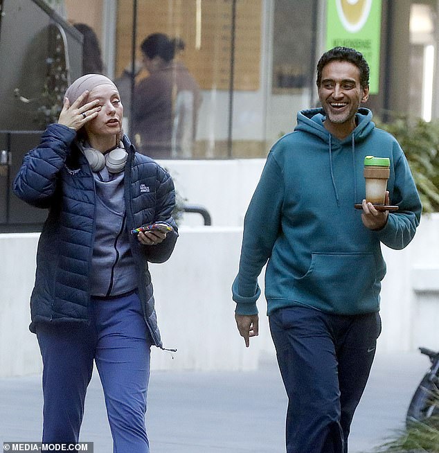 Eventually, he found the situation amusing, giggling at his wife as they continued to stroll along with their takeaway cups