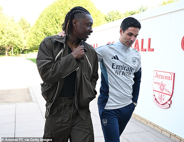 The Spaniard would come as a replacement for Eberechi Eze, who departed for Arsenal last week