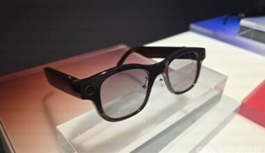 HTC shares soar for 2nd straight session after Vive Eagle AI glasses debut