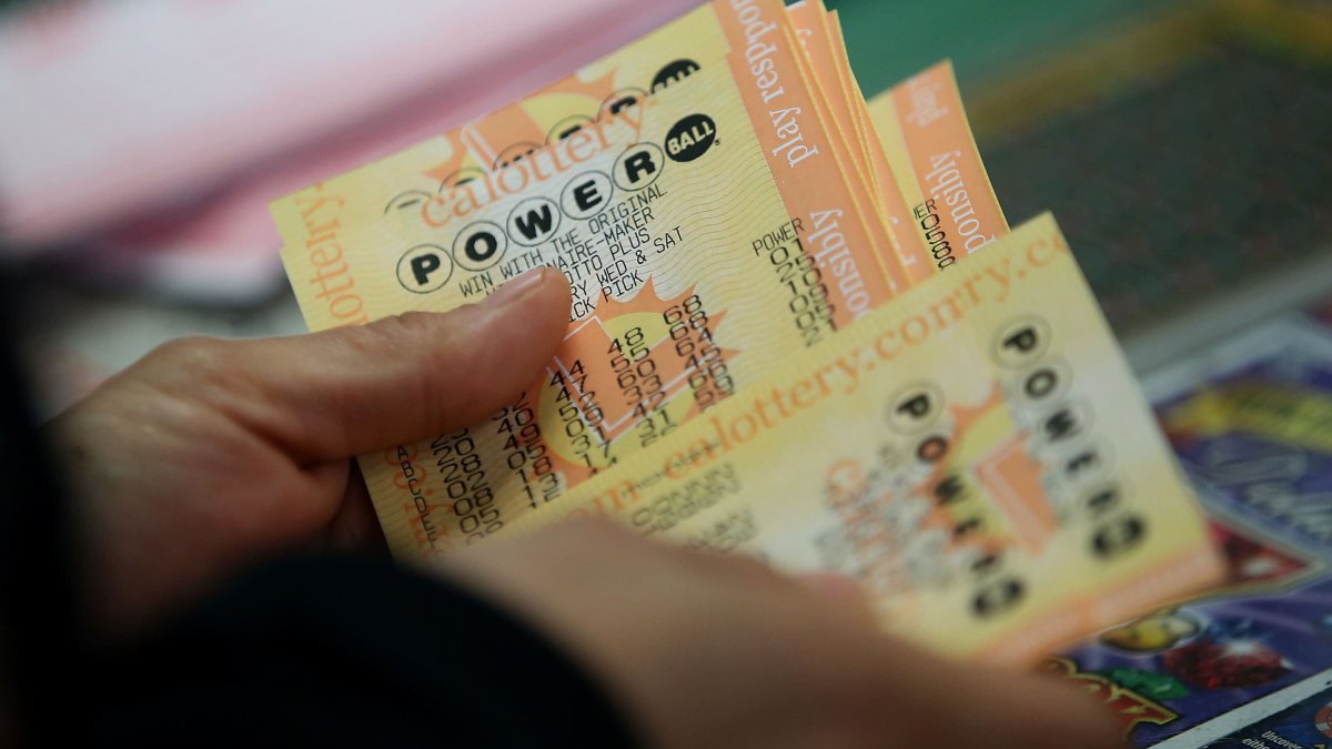 Powerball winning ticket sold in New York City for $1 million – NBC New York