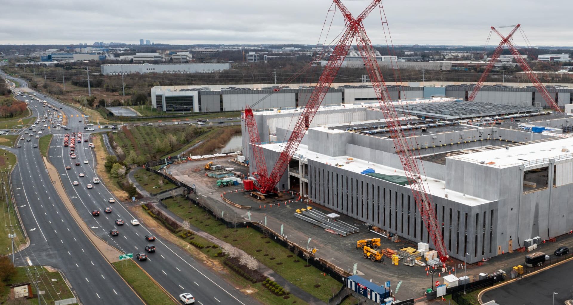 We're upgrading Eaton as shares of the industrial AI winner fall on earnings
