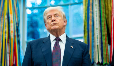 Trump orders 'new' census that excludes undocumented immigrants
