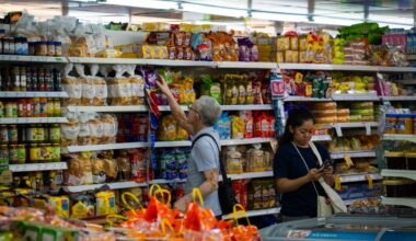 More Singaporeans are living paycheck to paycheck