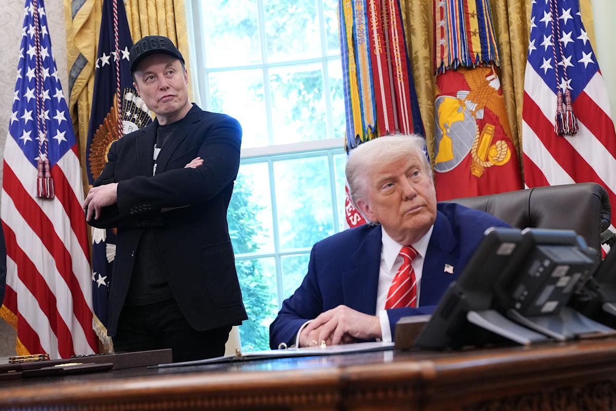 Trump wants to clean up the space industry’s red tape: Here’s who wins