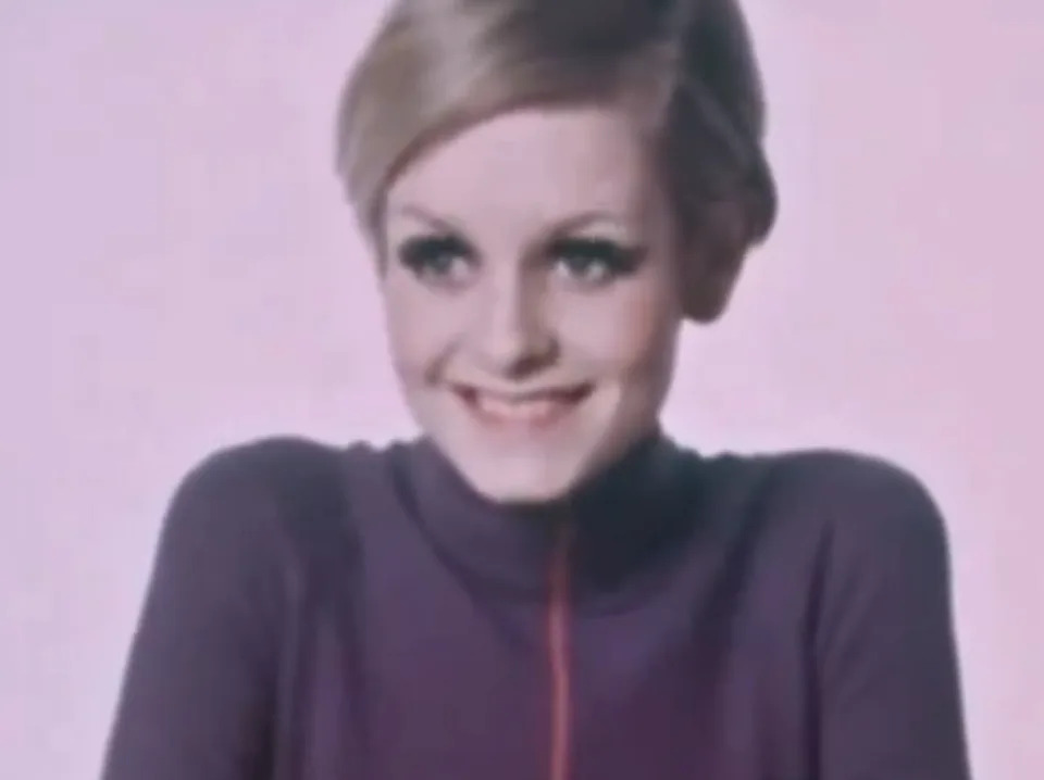 “Who?” she asks again, and Woody sheepishly replies: “All your basic philosophers.”“Who?” Twiggy repeats, Woody once again stumbles over his words as he says: “Just all of them.”