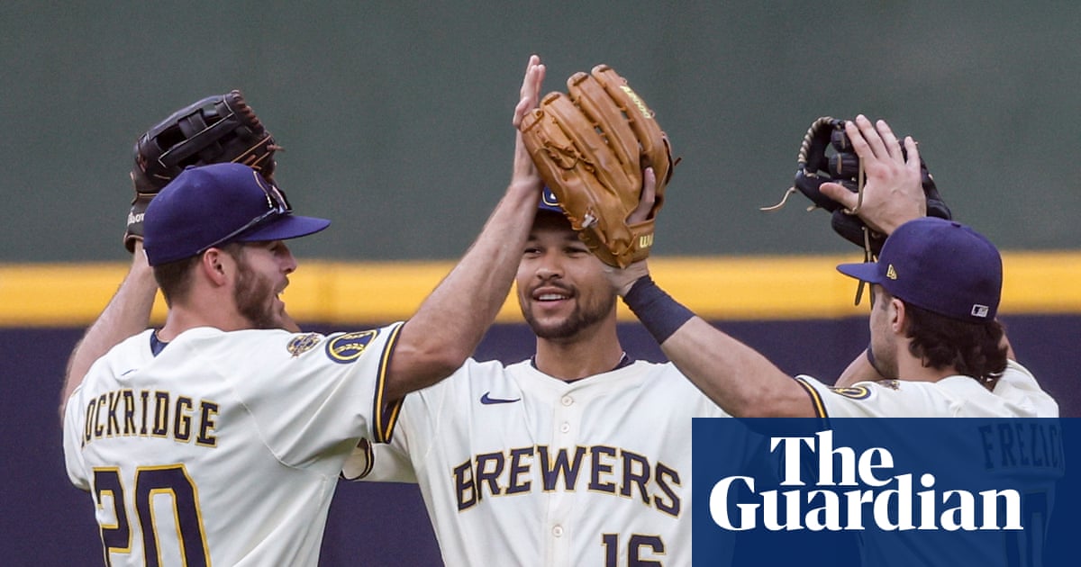 ‘There was more at stake today’: Brewers’ victory wins burgers for entire city of Milwaukee | Milwaukee Brewers
