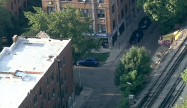 Chicago Police Department finds SUV wanted in deadly Rogers Park hit-and-run crash in 1400-block of West Estes Avenue