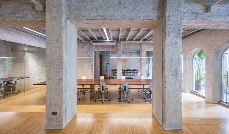 SAGA Vietnam Office / SAGA Space Architects - Interior Photography, Wood, Chair, Column