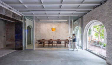SAGA Vietnam Office / SAGA Space Architects