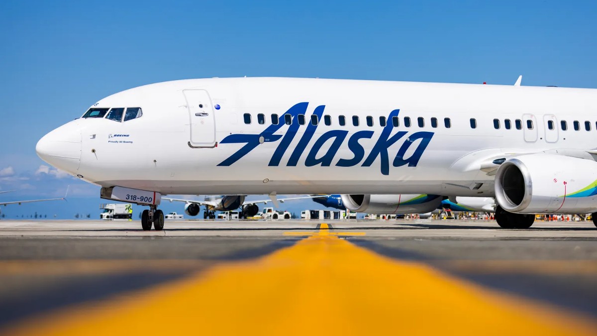 Flight from San Diego to Mexico forced to make emergency landing