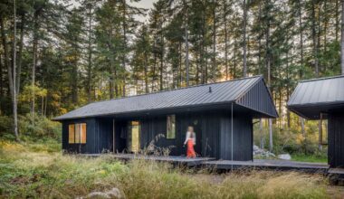 They Built a Kayaking Crash Pad That Mimics the Famed Archipelago It Sits On