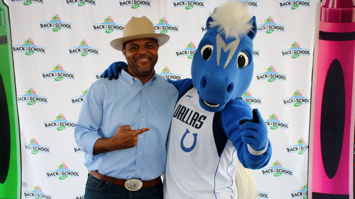 Images from the 2025 Dallas Mayor Back To School Fair – NBC 5 Dallas-Fort Worth