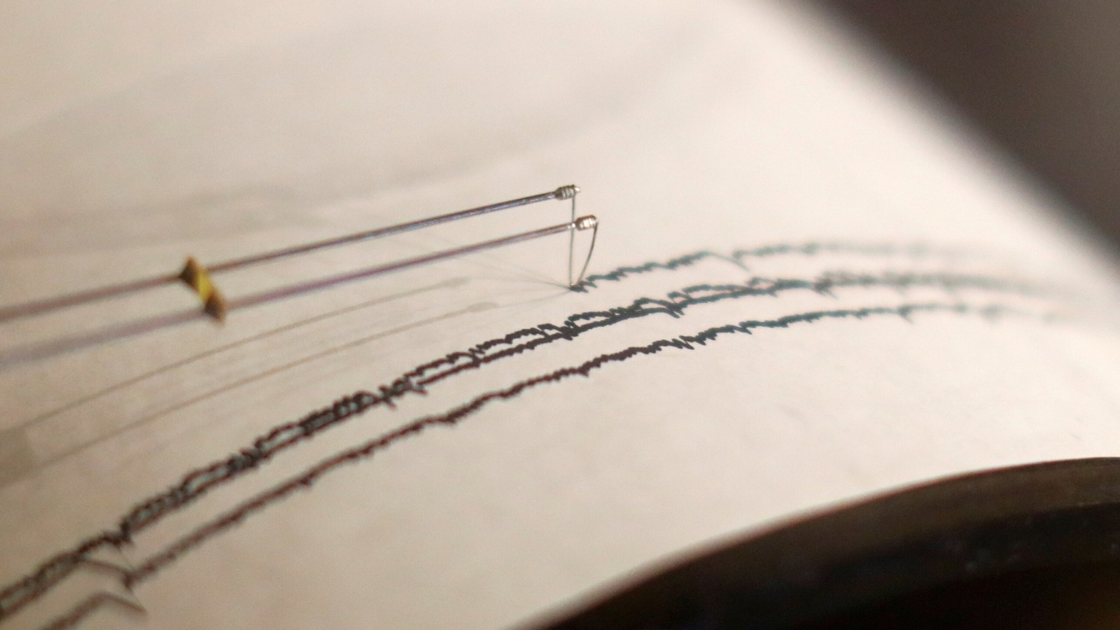 3.0 magnitude earthquake rattles New York City, epicenter in New Jersey