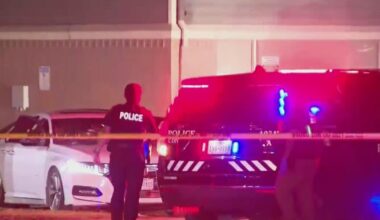 Homicide investigation underway after woman fatally shot, 2 injured in Fort Worth, police say