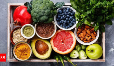 Colon cancer sees rapid surge in young adults; US Gastroenterologist recommends 4 fruits to slash colon cancer risk |