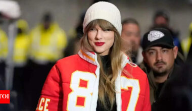 As Taylor Swift moves closer to owning the Chiefs—her custom Kelce jacket inspires Kristin Juszczyk’s latest NFL collection | NFL News