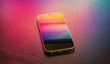 Apple plans to give iPhone an Ultra Retina XDR display: report