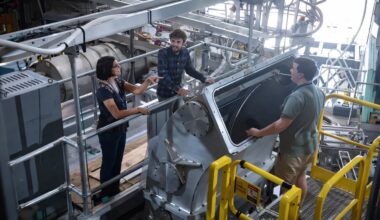 New measurement of free neutron lifetime achieves world-record precision