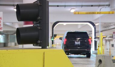 Hertz using artificial intelligence at Tampa International Airport to inspect rental cars for damage