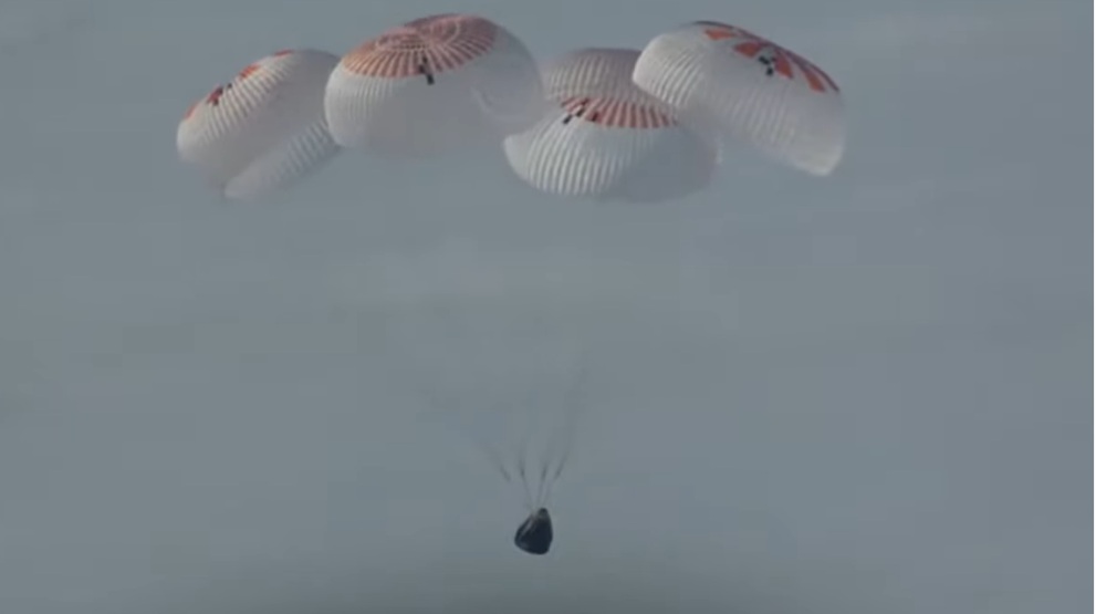 SpaceX Dragon splashes down off San Diego coast