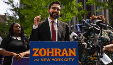Chicago mayor warns of financial crisis as NYC debates socialist policies