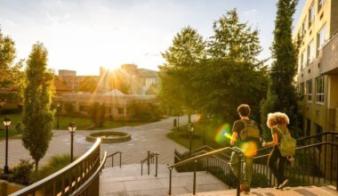 Why Faculty Hold The Keys To Higher Ed’s AI Digital Transformation