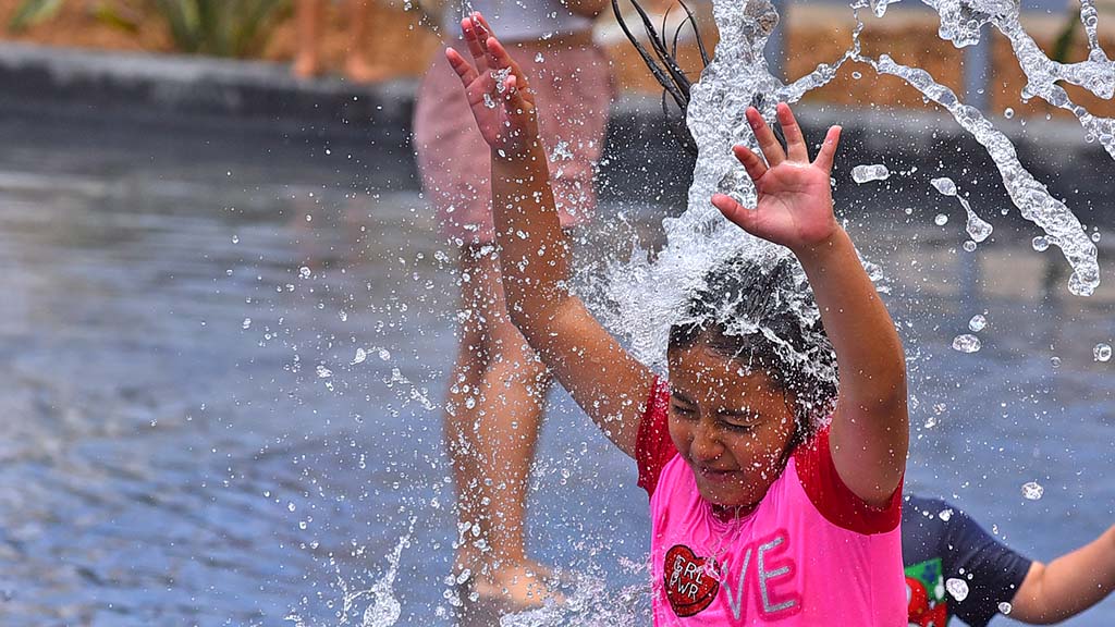 Hot weather persists through Wednesday before temps dip
